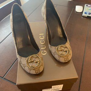 Gucci Studded Logo Shoes 7